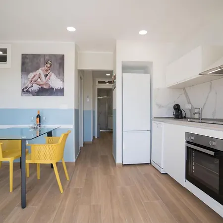 Parque Don José Pool View